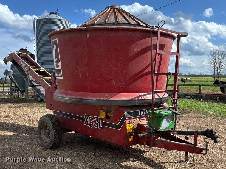 image for item FB3360 Farmhand XG30 tub grinder
