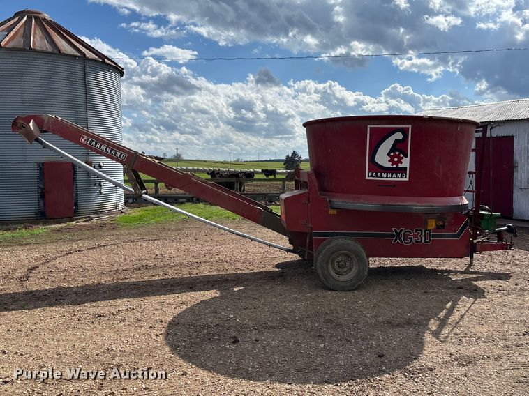 image for item FB3360 Farmhand XG30 tub grinder