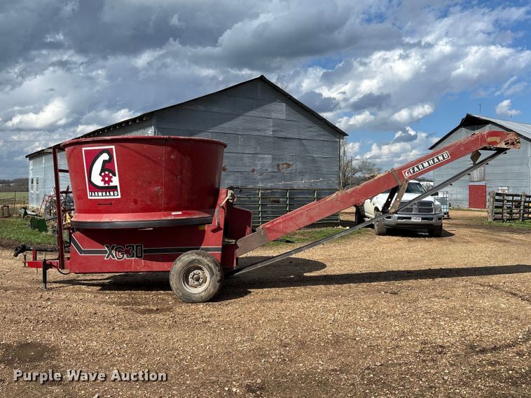 image for item FB3360 Farmhand XG30 tub grinder