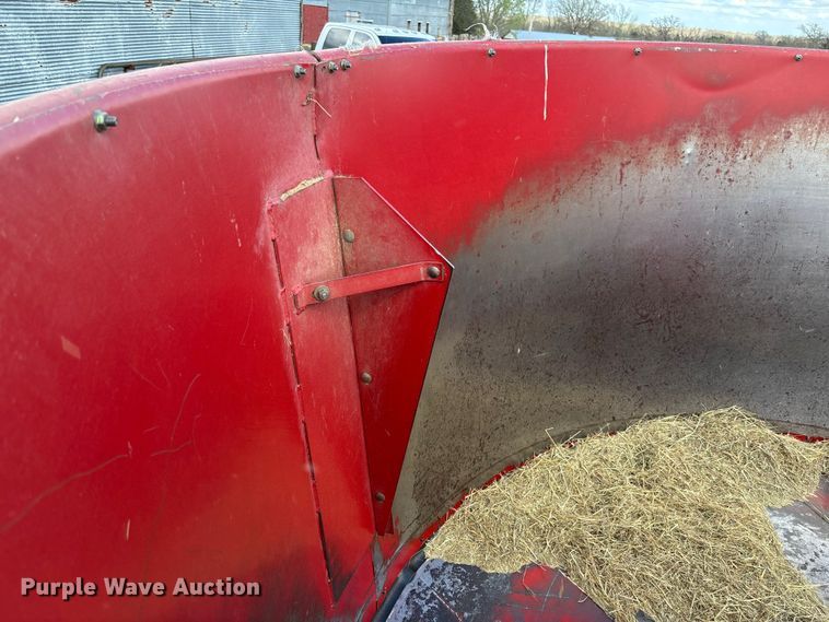 image for item FB3360 Farmhand XG30 tub grinder