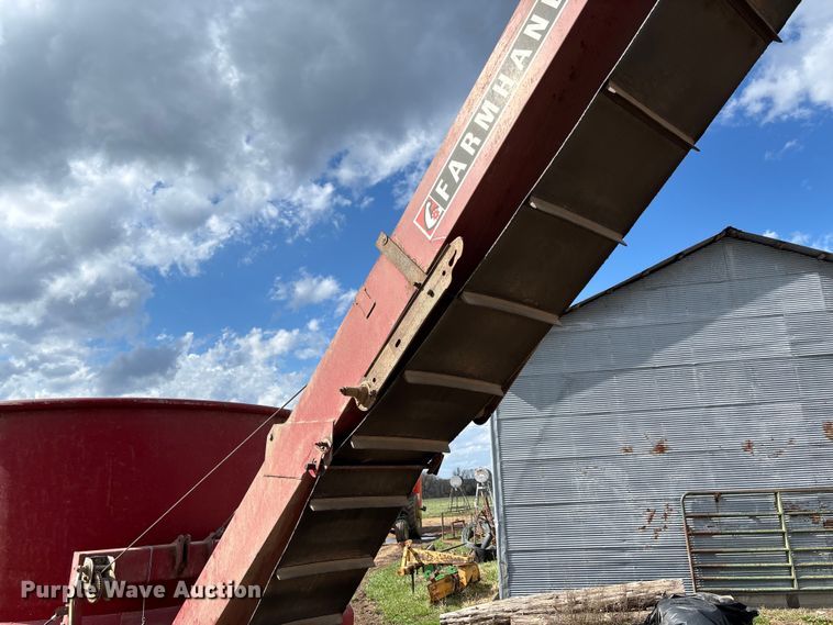 image for item FB3360 Farmhand XG30 tub grinder