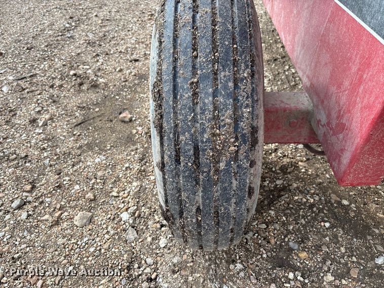 image for item FB3360 Farmhand XG30 tub grinder