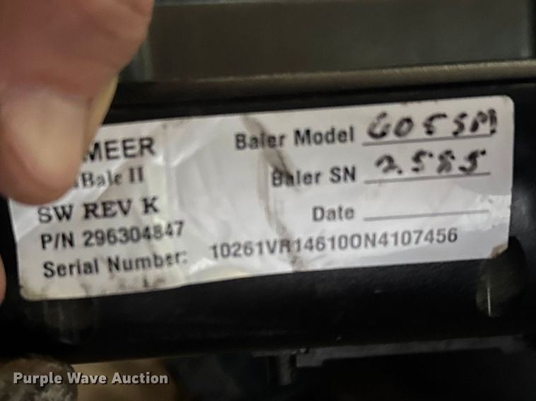 image for item FB7126 2010 Vermeer 605 super M round baler