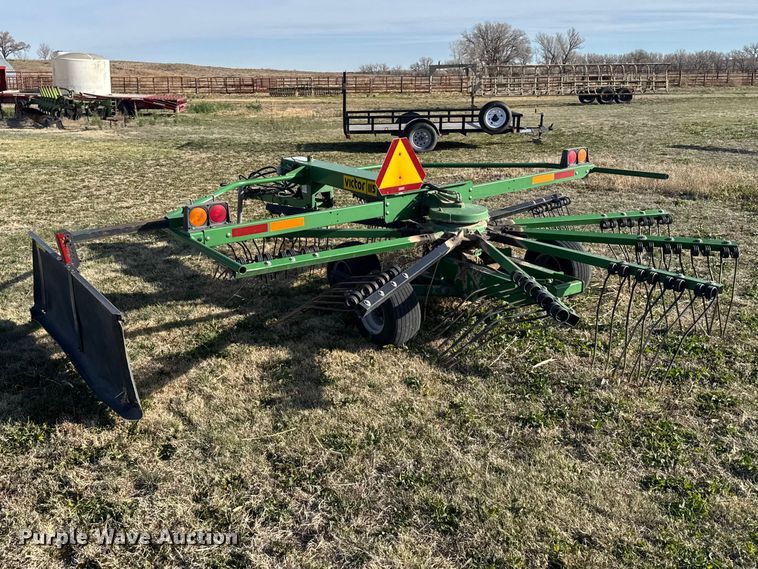 image for item FB7129 Victor 1150 hay tedder