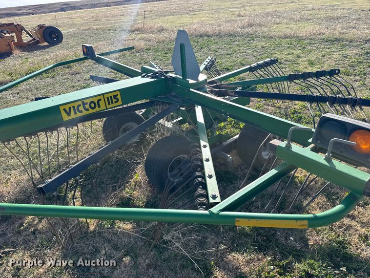 image for item FB7129 Victor 1150 hay tedder