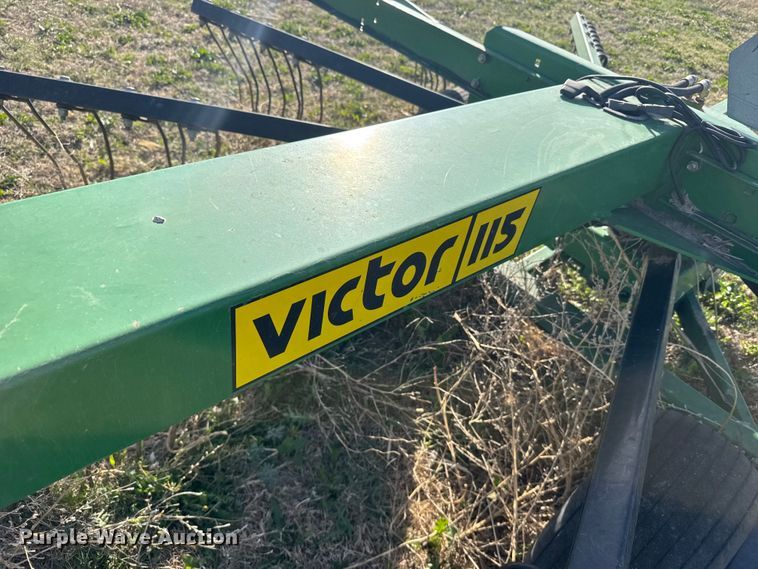 image for item FB7129 Victor 1150 hay tedder