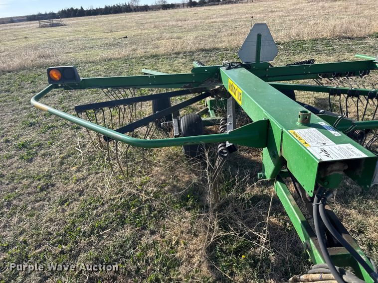 image for item FB7129 Victor 1150 hay tedder