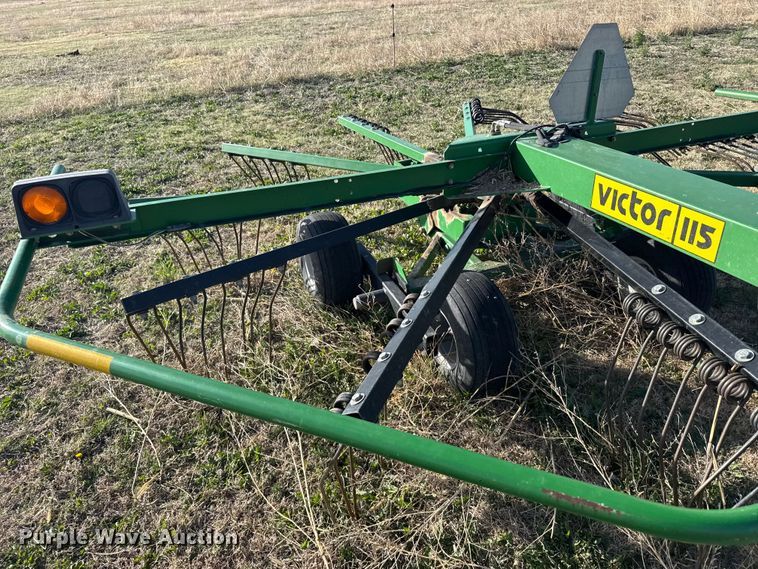 image for item FB7129 Victor 1150 hay tedder