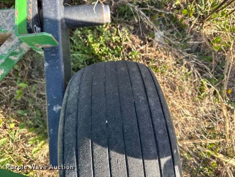 image for item FB7129 Victor 1150 hay tedder