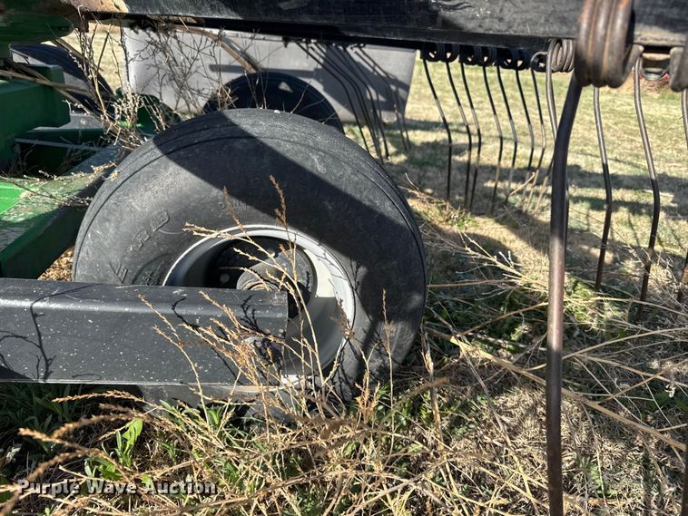 image for item FB7129 Victor 1150 hay tedder