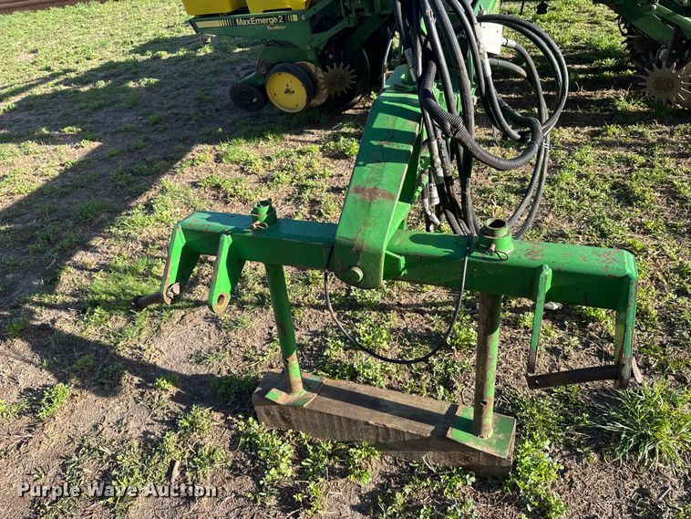 image for item FB7139 John Deere 7200 planter