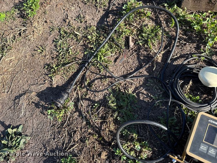 image for item FB7139 John Deere 7200 planter