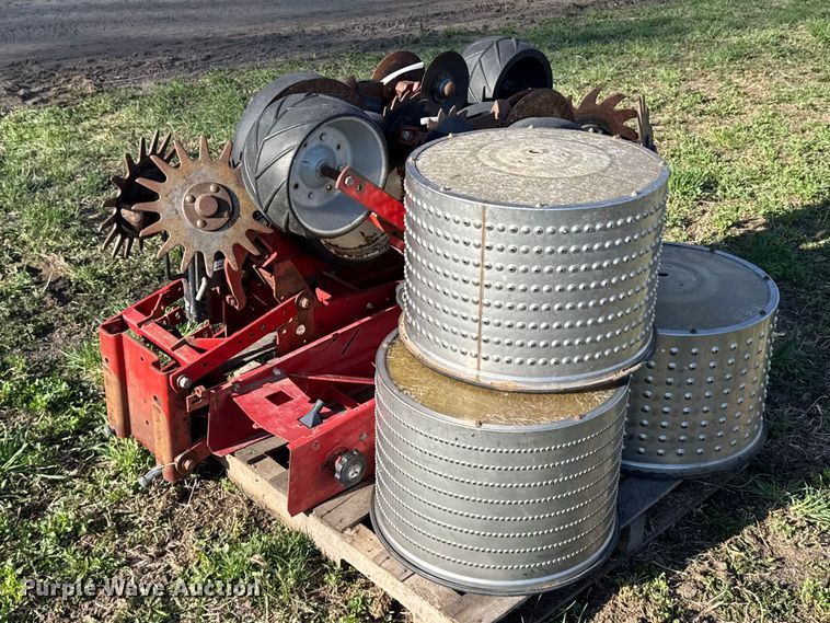 image for item FB7140 J.I. Case Cyclo Air 800 air seeder