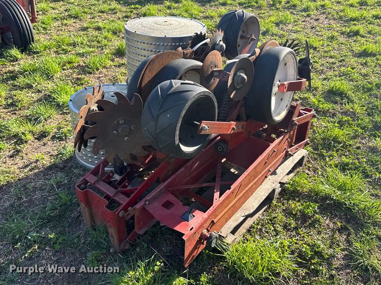 image for item FB7140 J.I. Case Cyclo Air 800 air seeder