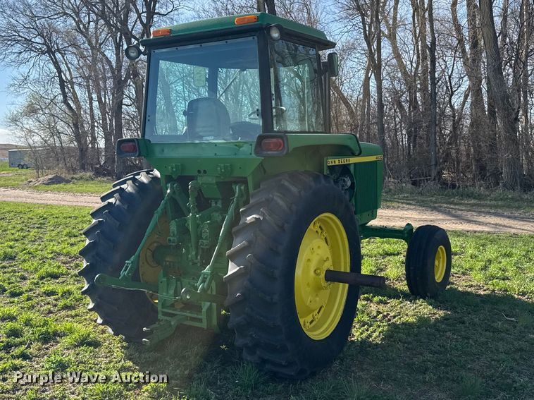 image for item FB7142 1973 John Deere 4630 tractor