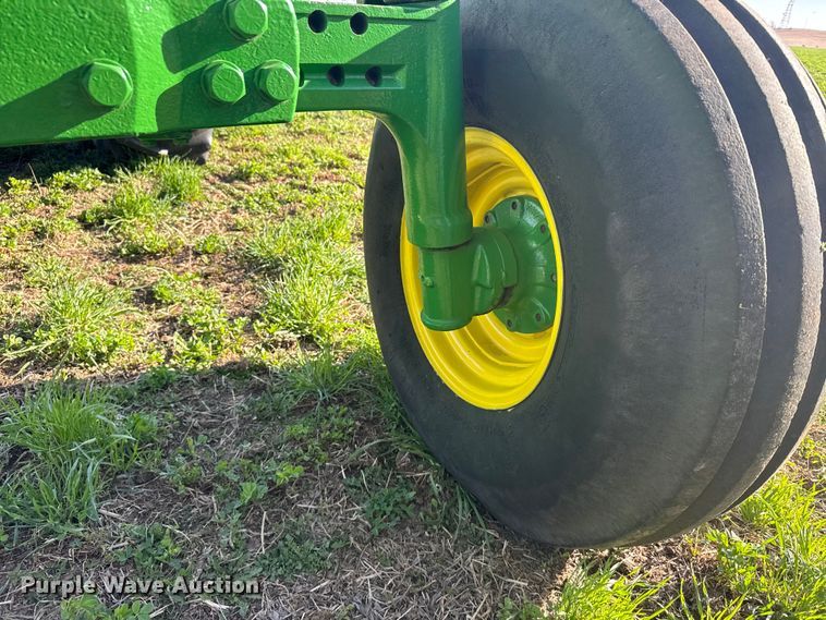 image for item FB7142 1973 John Deere 4630 tractor