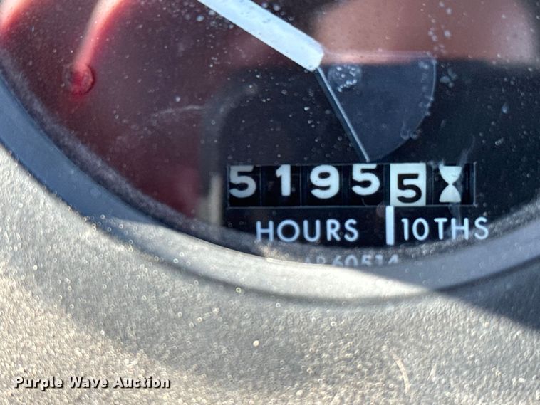 image for item FB7142 1973 John Deere 4630 tractor