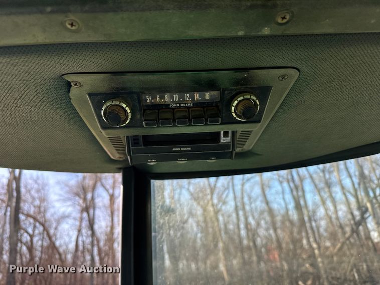 image for item FB7142 1973 John Deere 4630 tractor