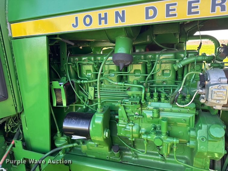 image for item FB7142 1973 John Deere 4630 tractor