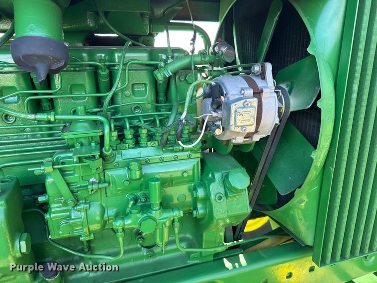 image for item FB7142 1973 John Deere 4630 tractor
