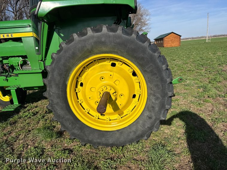 image for item FB7142 1973 John Deere 4630 tractor