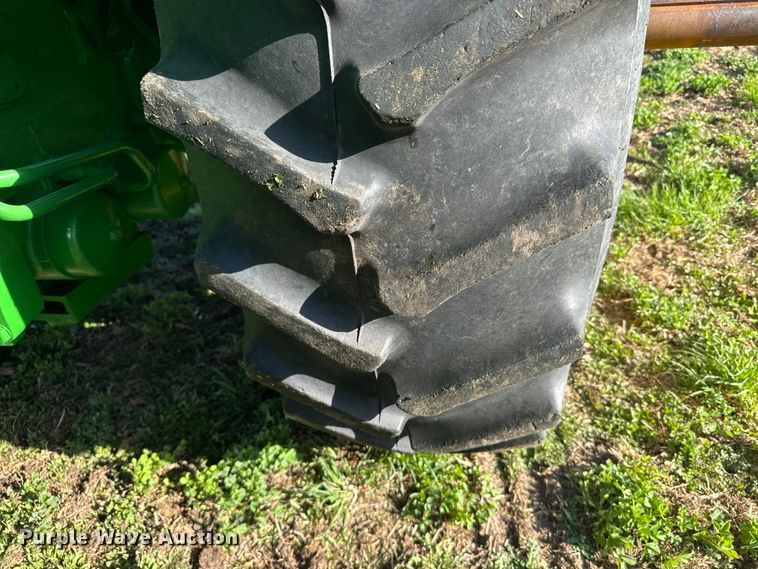 image for item FB7142 1973 John Deere 4630 tractor