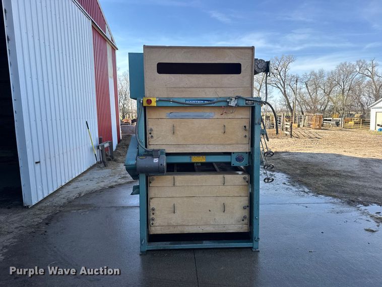 image for item FB7143 2007 Carter Day F510 RH grain cleaner