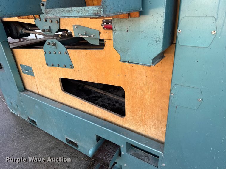 image for item FB7143 2007 Carter Day F510 RH grain cleaner