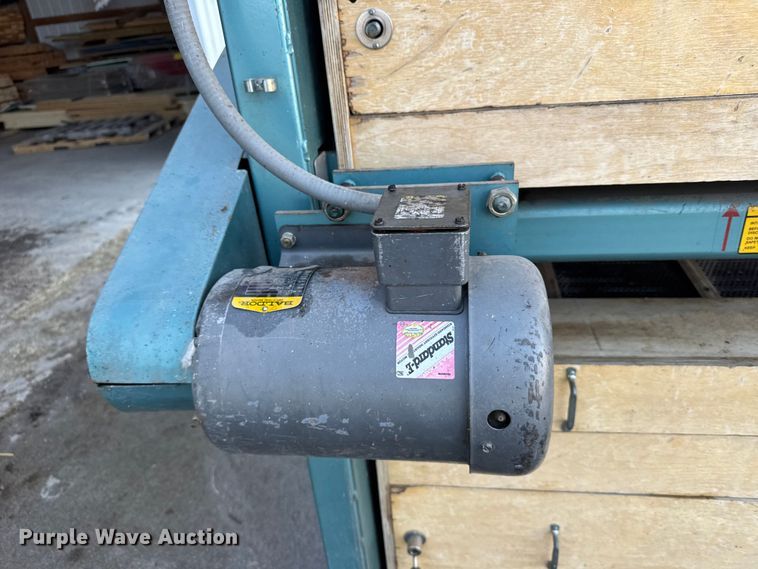 image for item FB7143 2007 Carter Day F510 RH grain cleaner