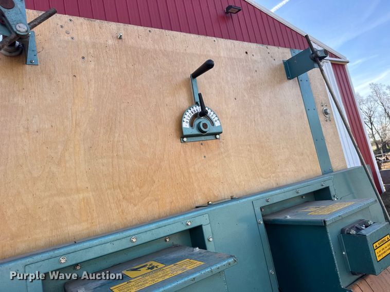 image for item FB7143 2007 Carter Day F510 RH grain cleaner