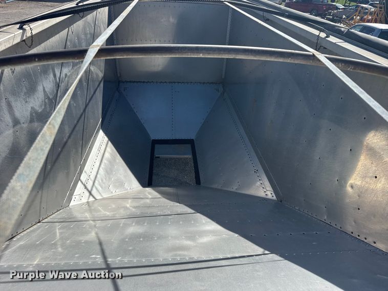 image for item FB7196 2018 Timpte, Inc Timpte grain trailer