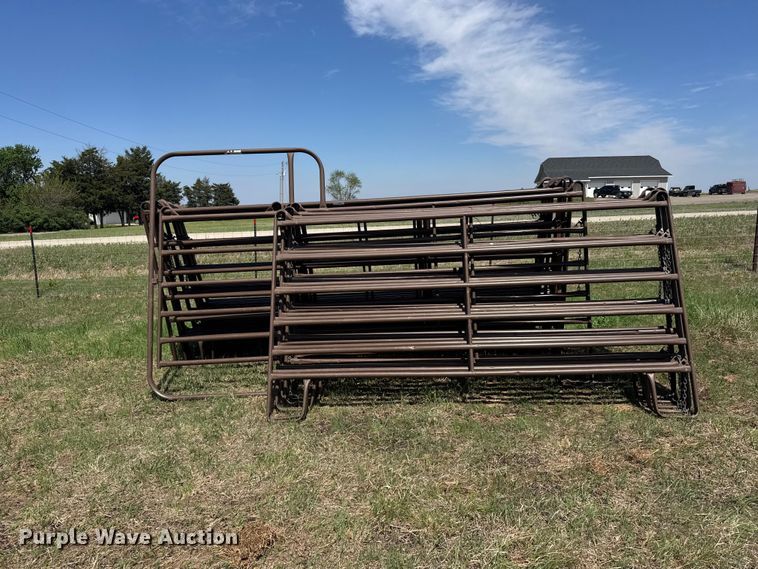 image for item FB7197 (19) livestock panels