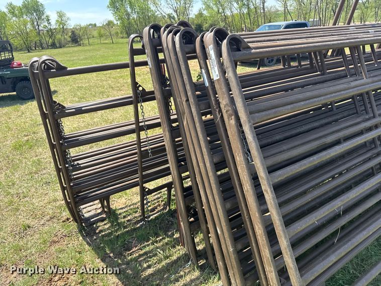 image for item FB7197 (19) livestock panels