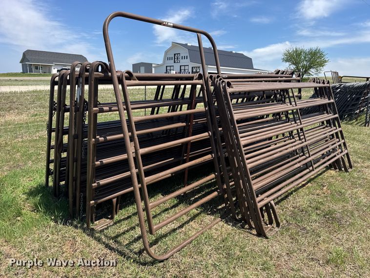 image for item FB7197 (19) livestock panels