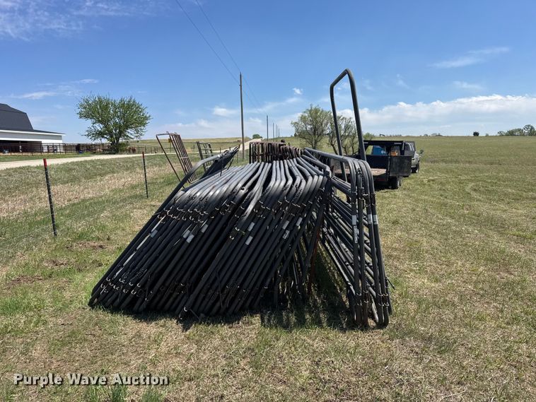 image for item FB7198 (29) livestock panels