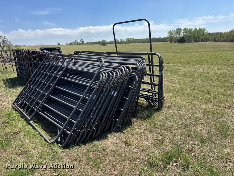 image for item FB7198 (29) livestock panels