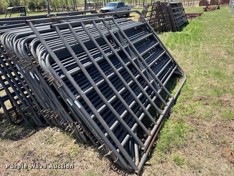 image for item FB7198 (29) livestock panels