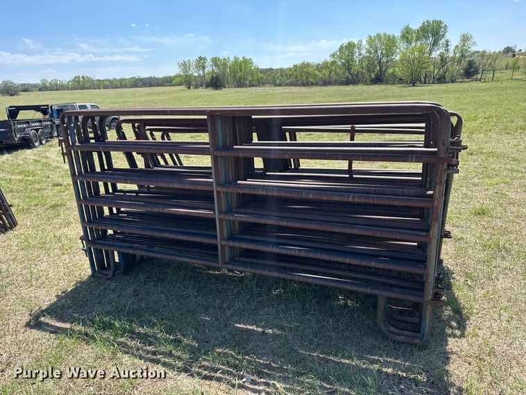 image for item FB7199 (20) 10' L livestock panels