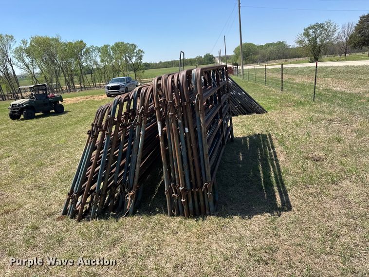 image for item FB7199 (20) 10' L livestock panels