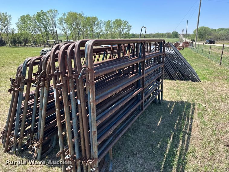 image for item FB7199 (20) 10' L livestock panels
