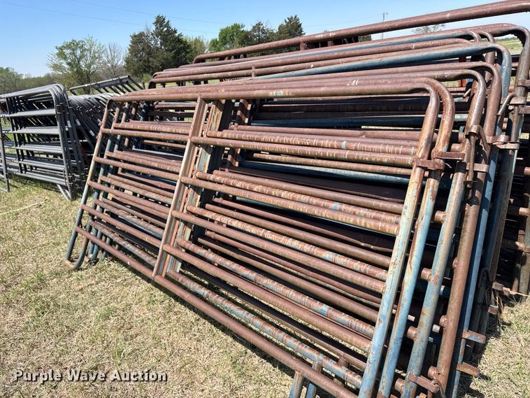 image for item FB7199 (20) 10' L livestock panels