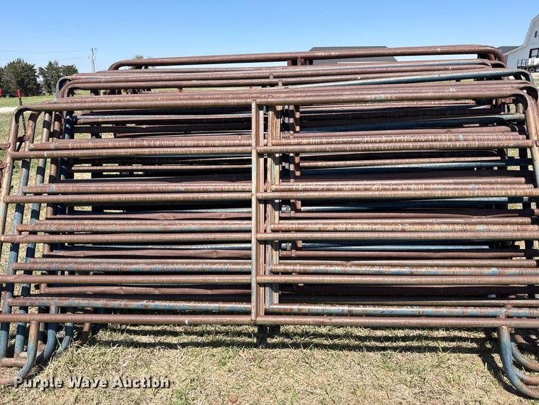 image for item FB7199 (20) 10' L livestock panels