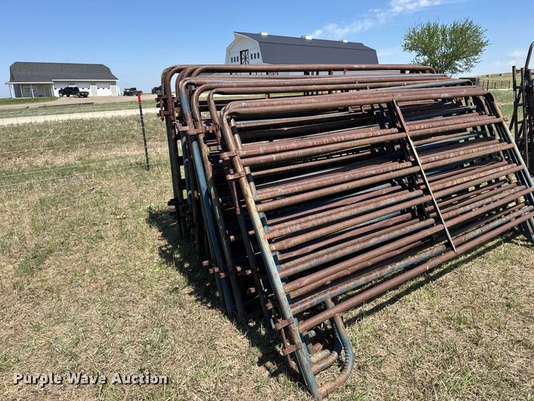 image for item FB7199 (20) 10' L livestock panels