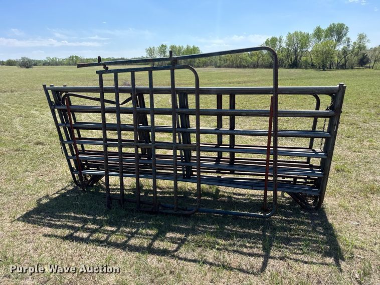 image for item FB7200 (9) livestock panels