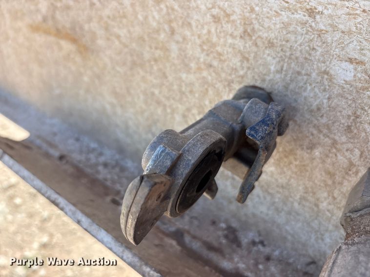 image for item FC2064 2021 Durahaul silage trailer