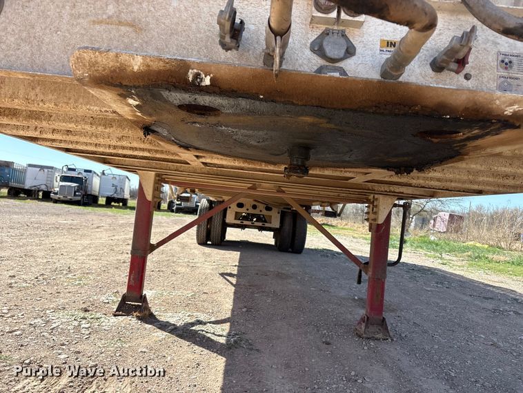 image for item FC2064 2021 Durahaul silage trailer