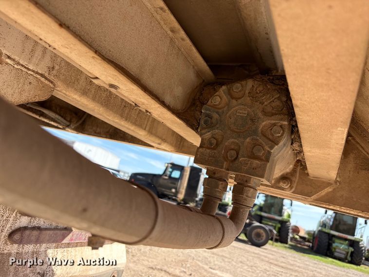 image for item FC2064 2021 Durahaul silage trailer