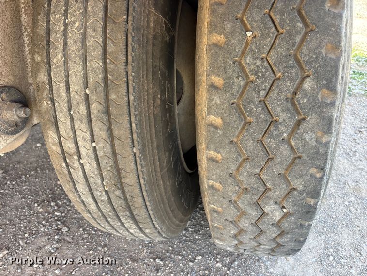 image for item FC2064 2021 Durahaul silage trailer