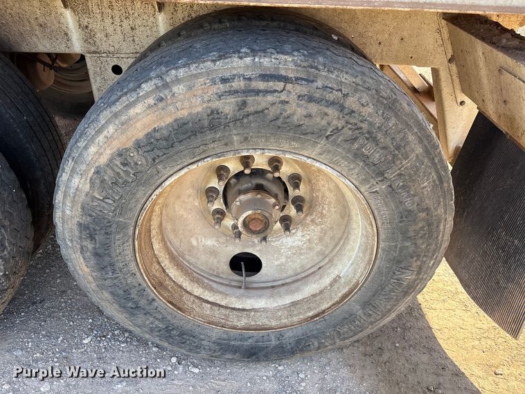 image for item FC2064 2021 Durahaul silage trailer