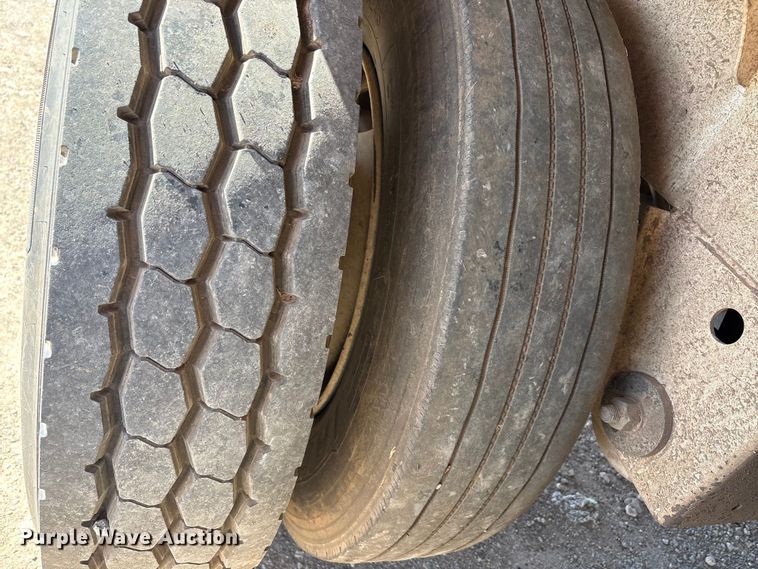 image for item FC2064 2021 Durahaul silage trailer